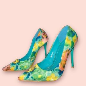 5/25$ ✨ Floral Pump